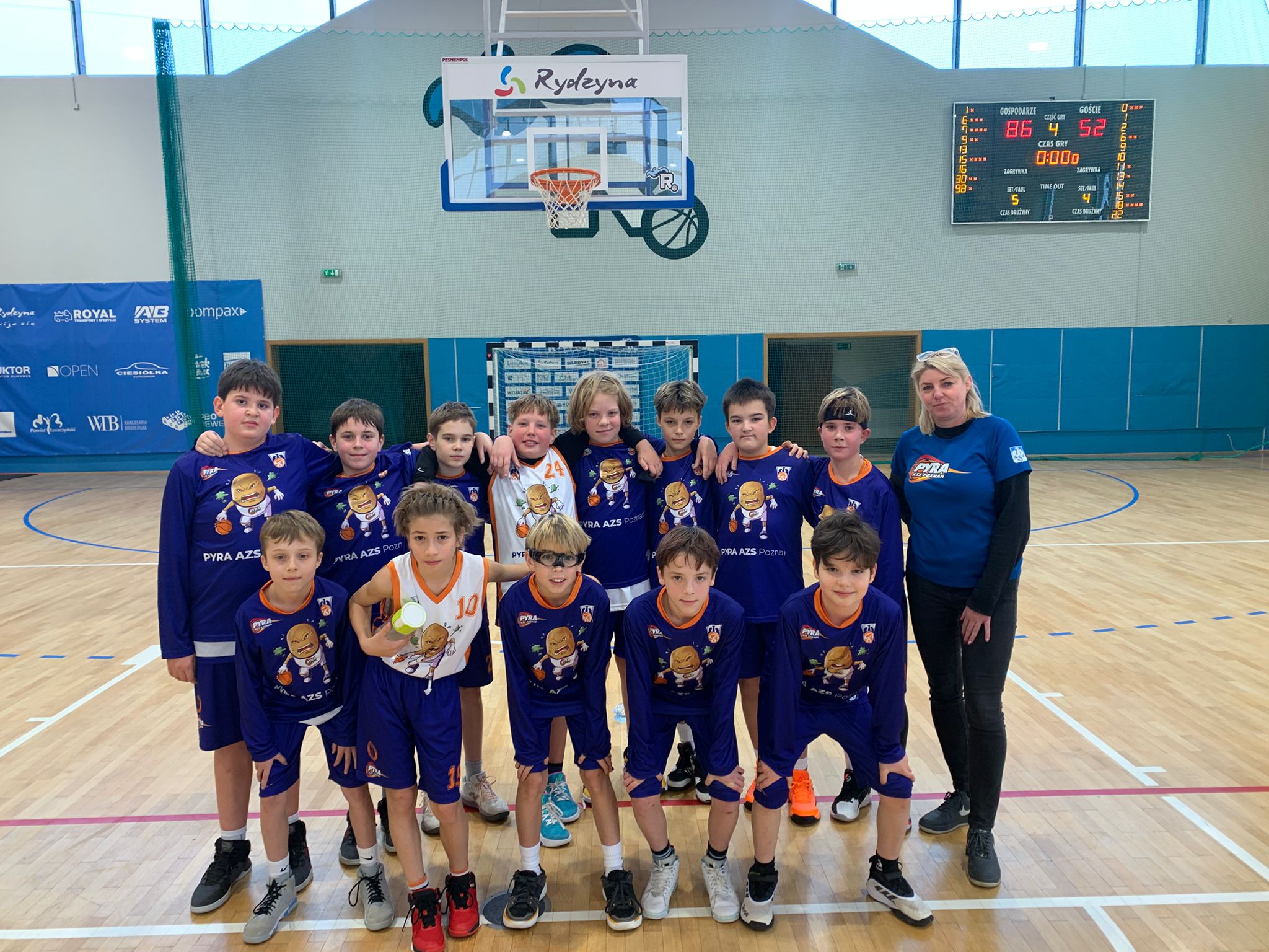 U-12 Rycerze Rydzyna - Pyra AZS SP 7/79 86-52